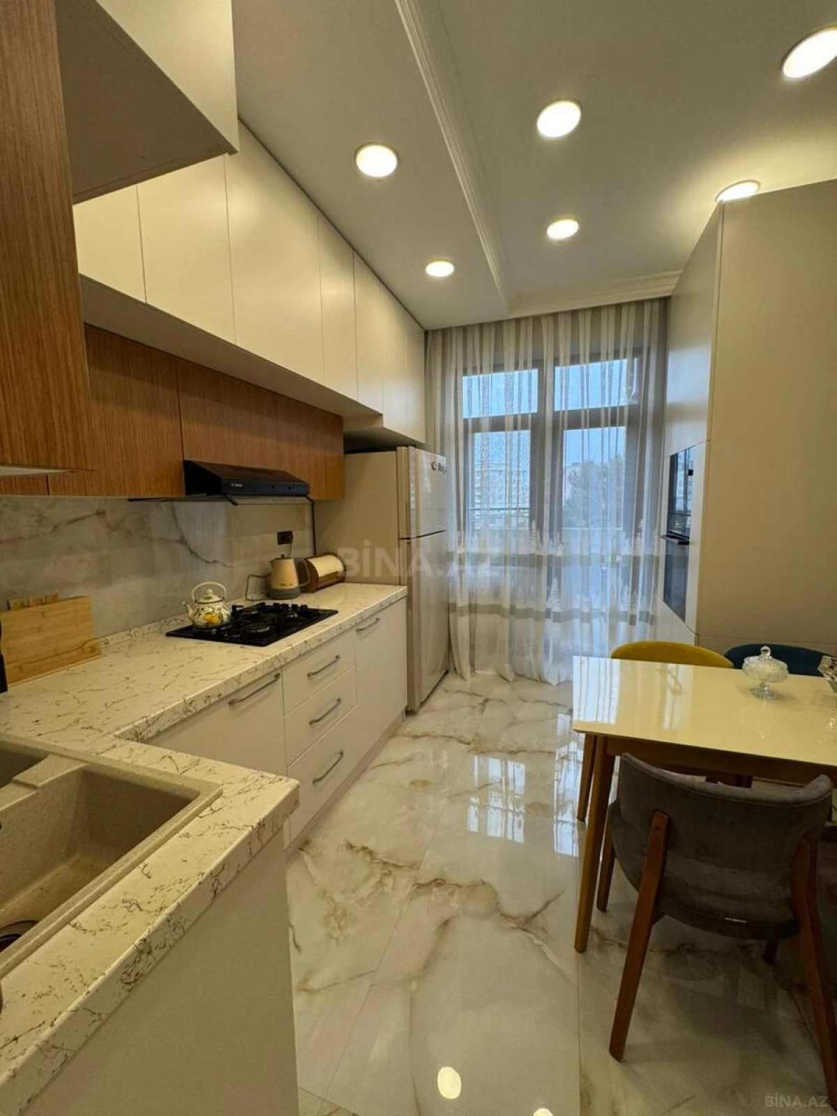 Satılır 3 otaqlı mənzil 115 m²