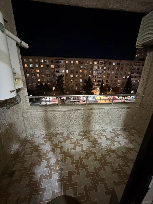 Satılır 2 otaqlı mənzil 81 m²