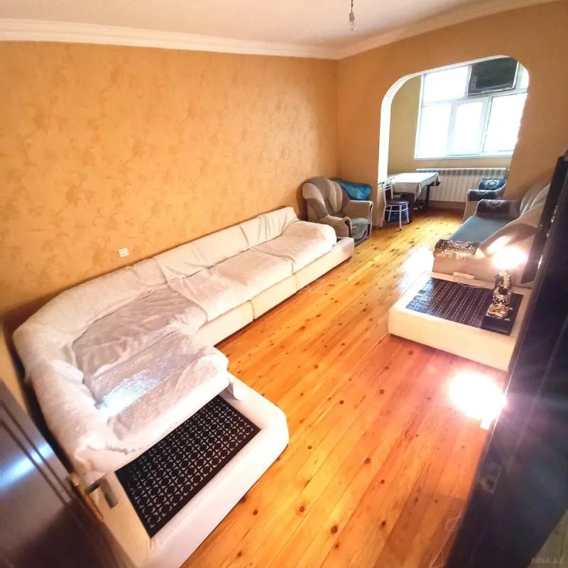 Satılır 2 otaqlı mənzil 65 m²