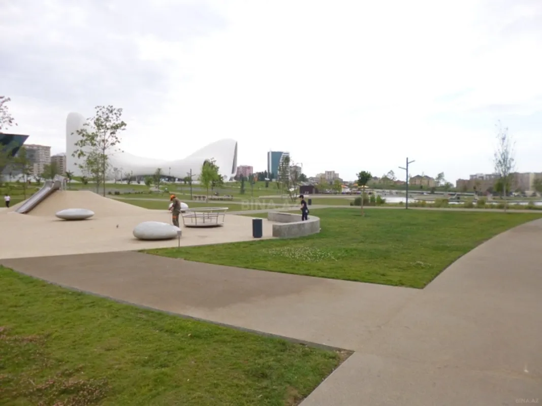 Satılır 2 otaqlı mənzil 65 m²