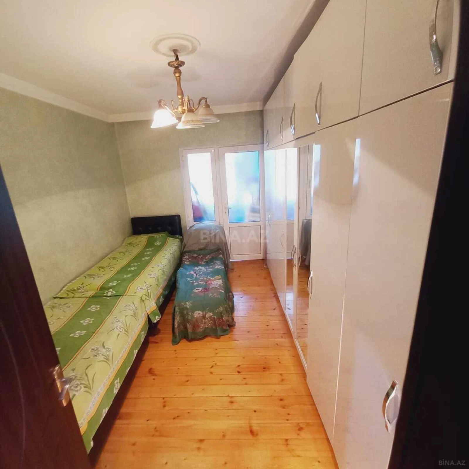 Satılır 2 otaqlı mənzil 65 m²