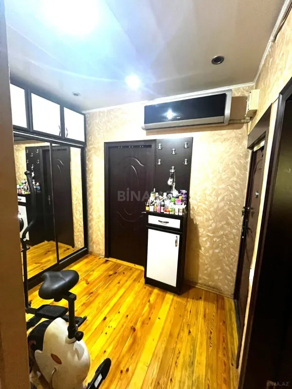 Satılır 2 otaqlı mənzil 65 m²