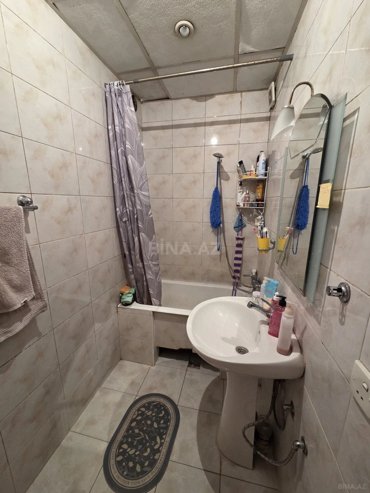 Satılır 2 otaqlı mənzil 65 m²