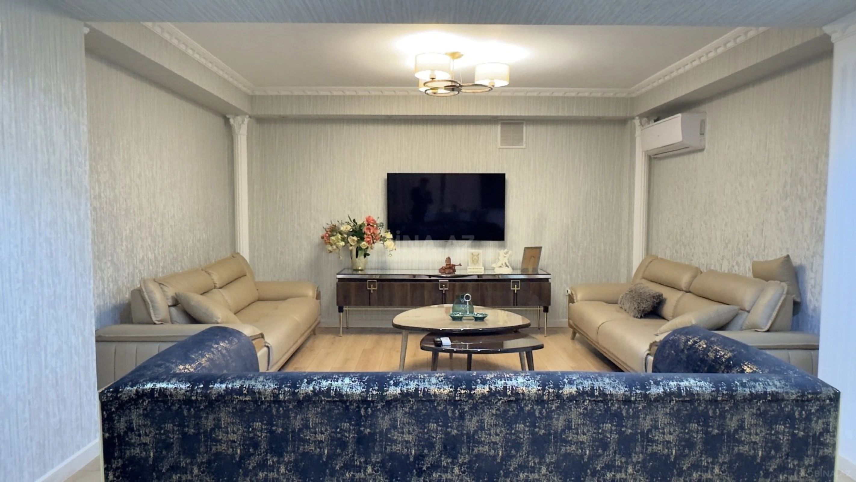 Satılır 7 otaqlı həyət evi 440 m²