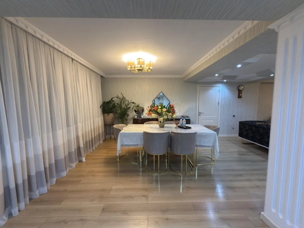 Satılır 7 otaqlı həyət evi 440 m²