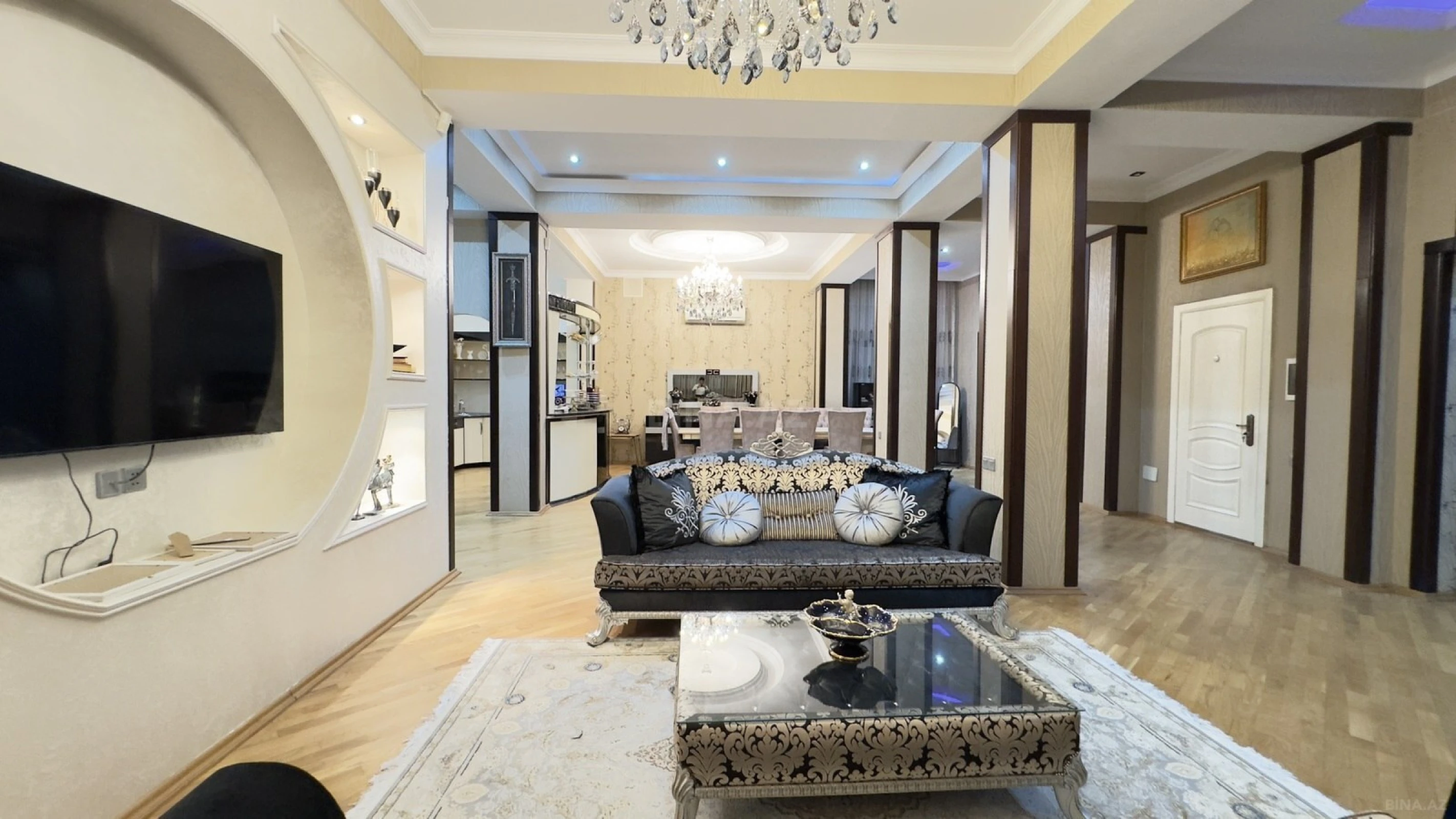 Satılır 7 otaqlı həyət evi 440 m²