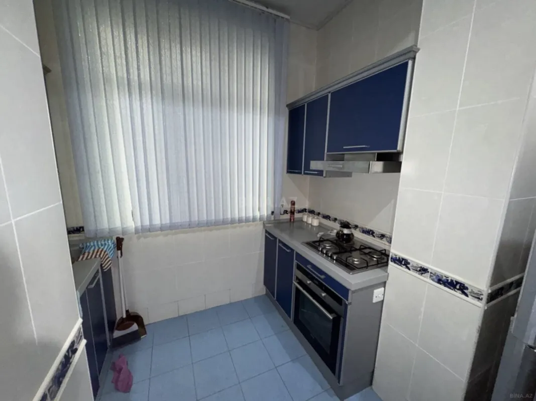 Satılır 9 otaqlı həyət evi 230 m²