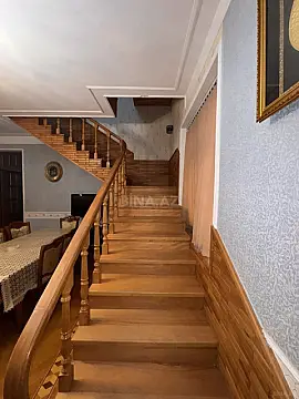 Satılır 9 otaqlı həyət evi 230 m²