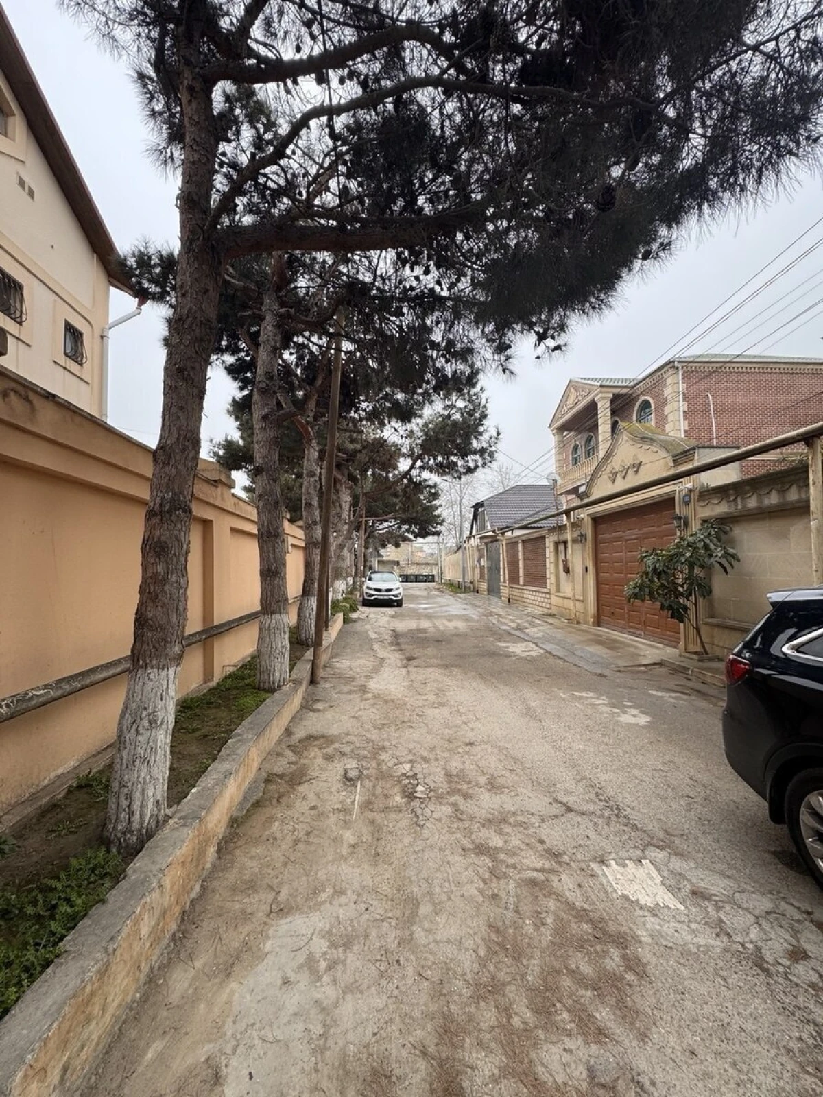 Satılır 9 otaqlı həyət evi 230 m²