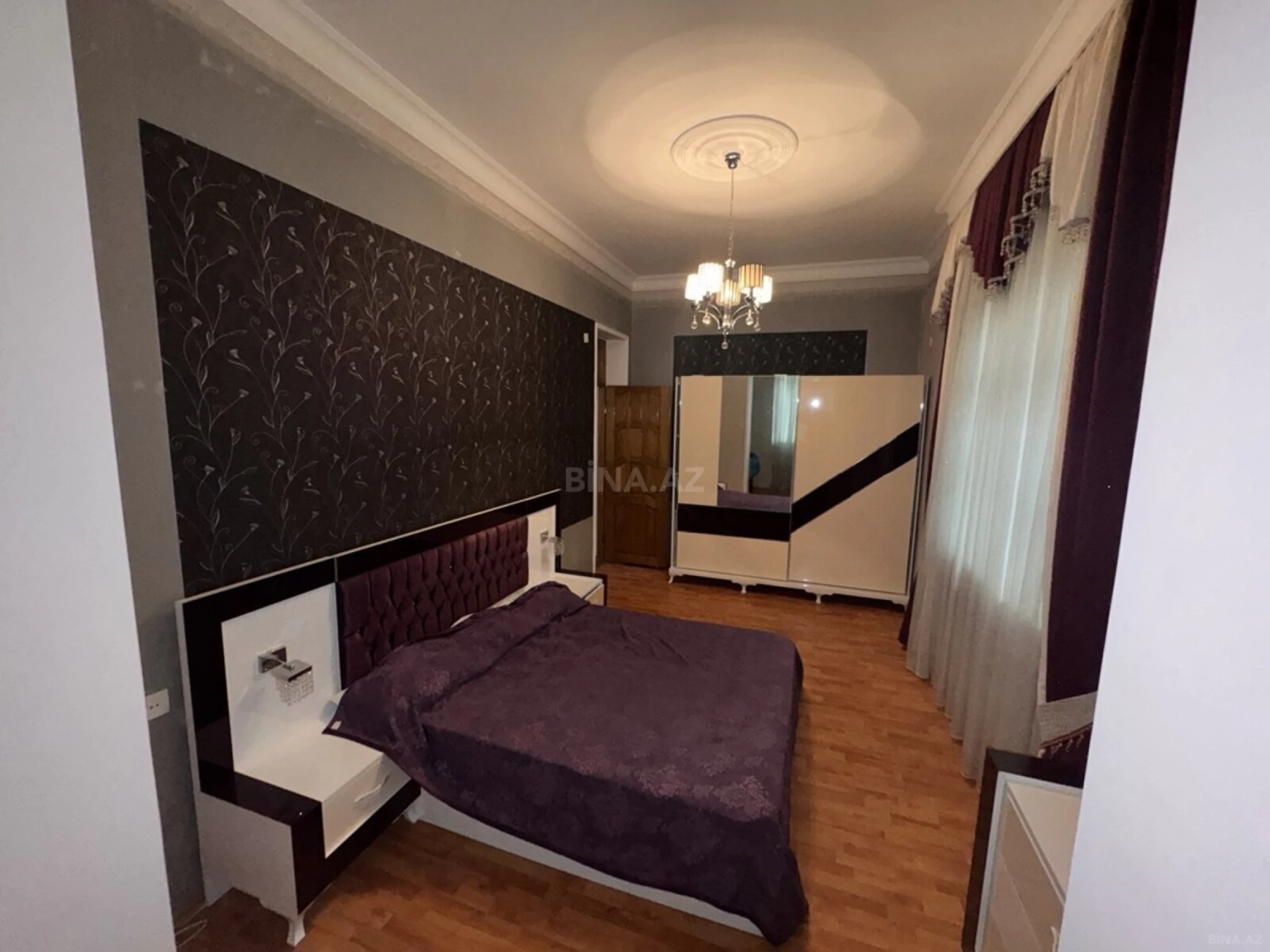Satılır 9 otaqlı həyət evi 230 m²