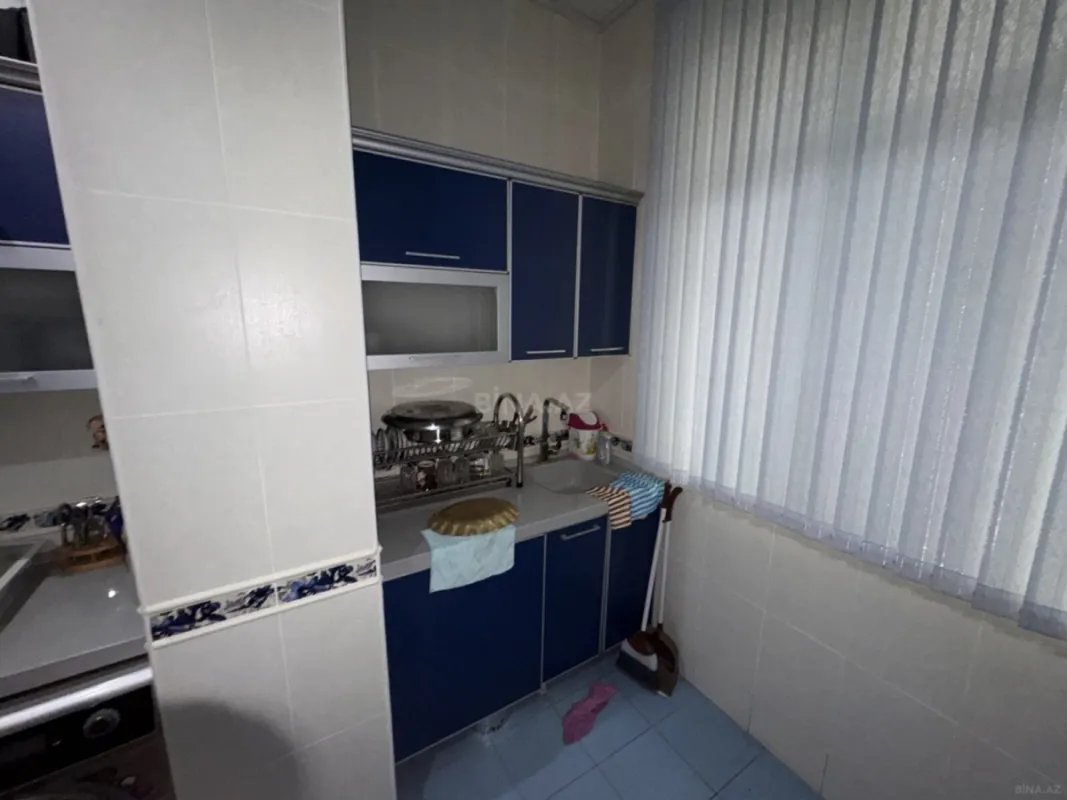 Satılır 9 otaqlı həyət evi 230 m²