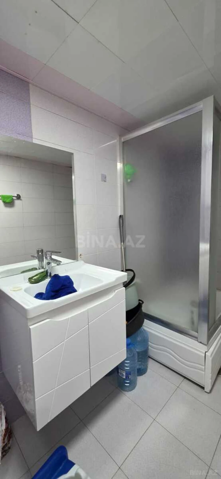 Satılır 2 otaqlı mənzil 67 m²