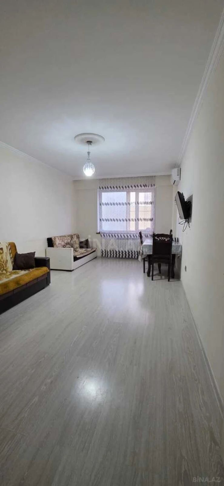 Satılır 2 otaqlı mənzil 67 m²