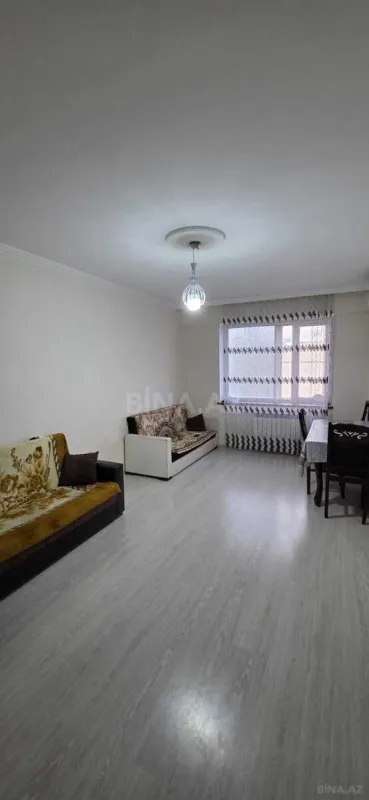 Satılır 2 otaqlı mənzil 67 m²