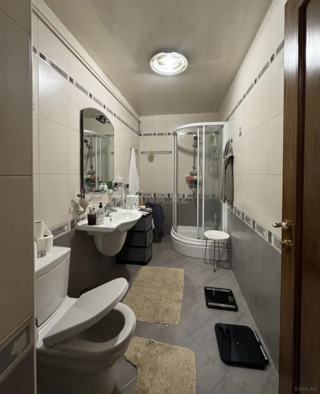 Satılır 4 otaqlı mənzil 144 m²