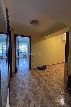 Satılır 4 otaqlı mənzil 144 m²