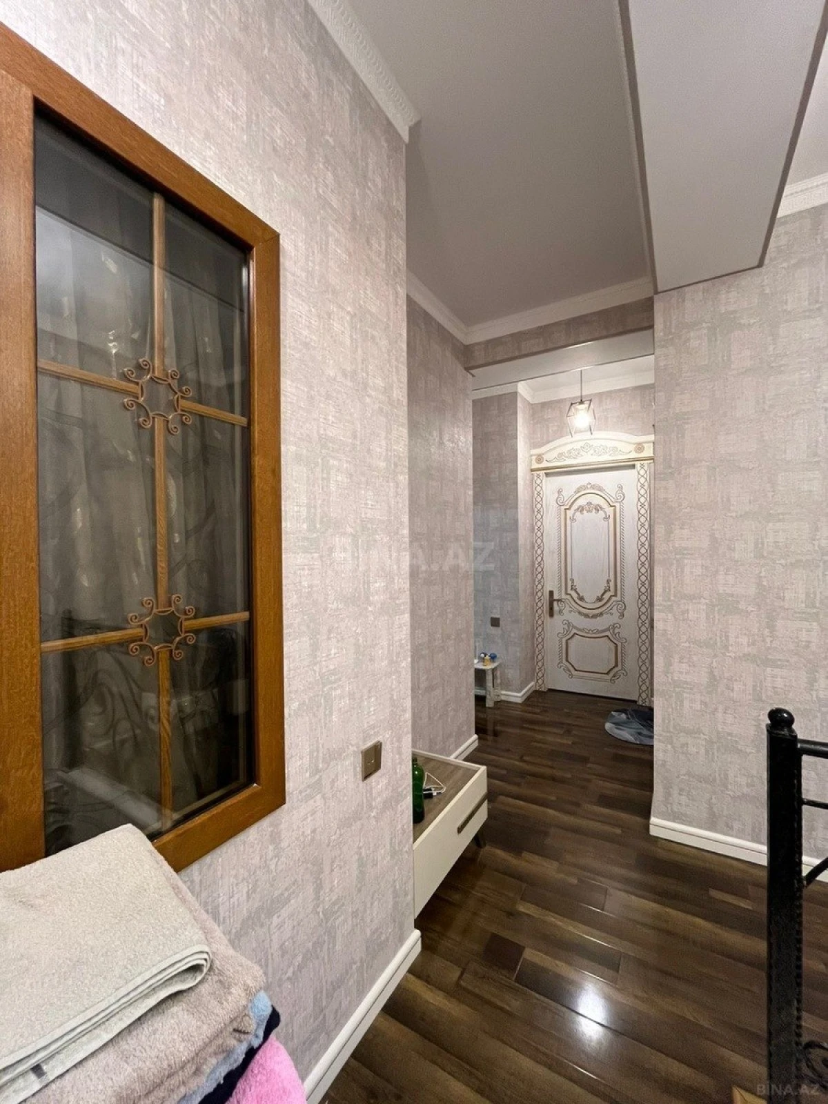 Satılır 4 otaqlı mənzil 135 m²