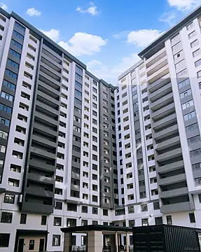 Satılır 4 otaqlı mənzil 135 m²