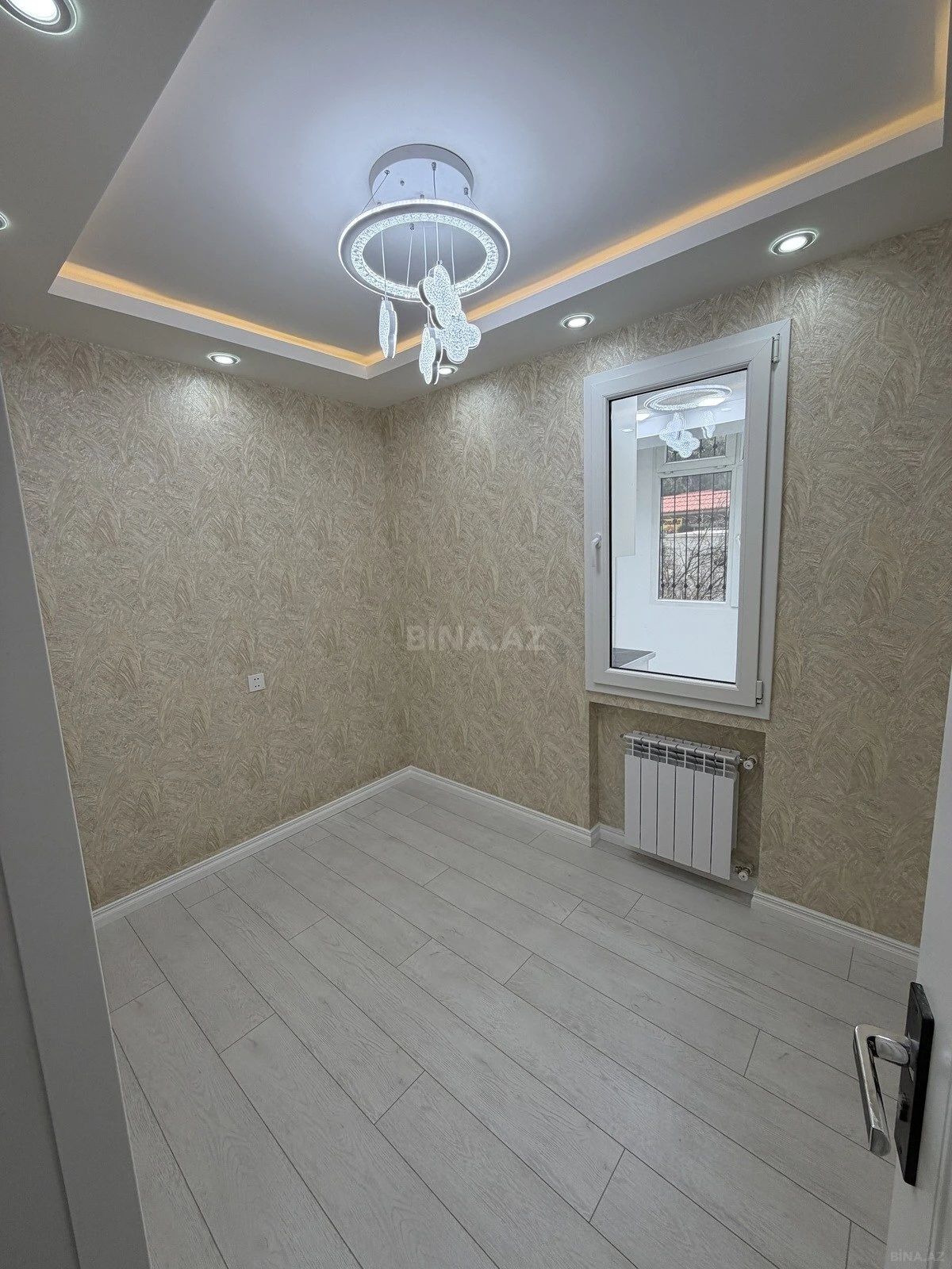 Satılır 2 otaqlı mənzil 65 m²