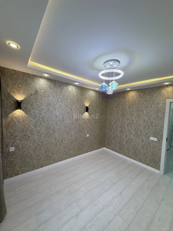 Satılır 2 otaqlı mənzil 65 m²
