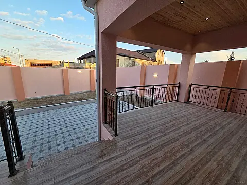 Satılır 4 otaqlı həyət evi 120 m²