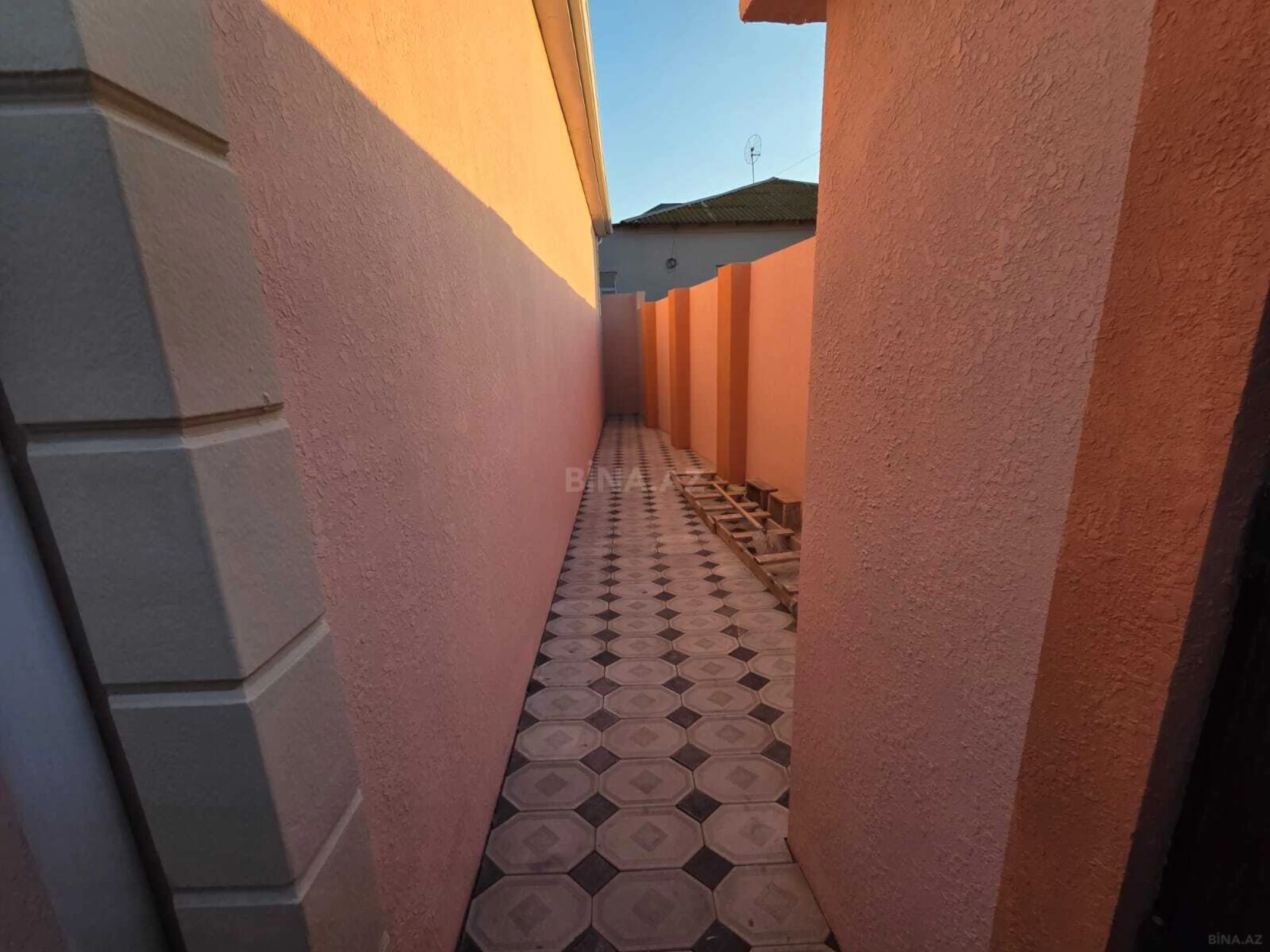 Satılır 4 otaqlı həyət evi 120 m²