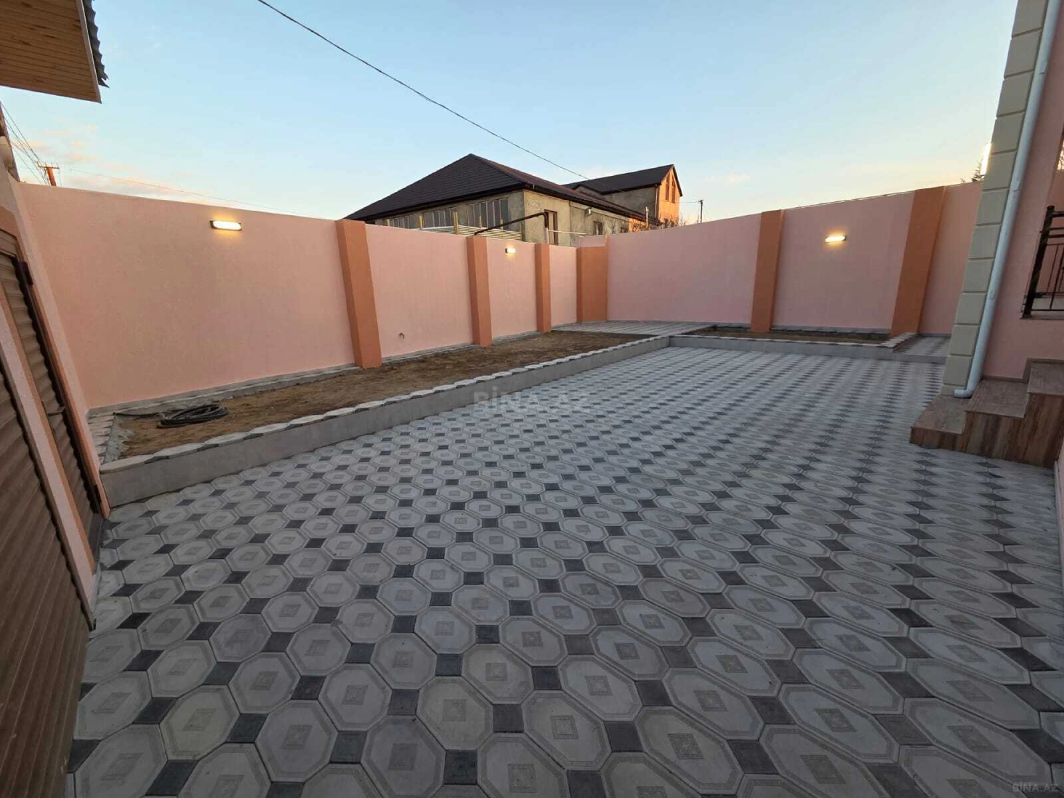 Satılır 4 otaqlı həyət evi 120 m²