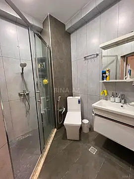 Satılır 4 otaqlı mənzil 195 m²