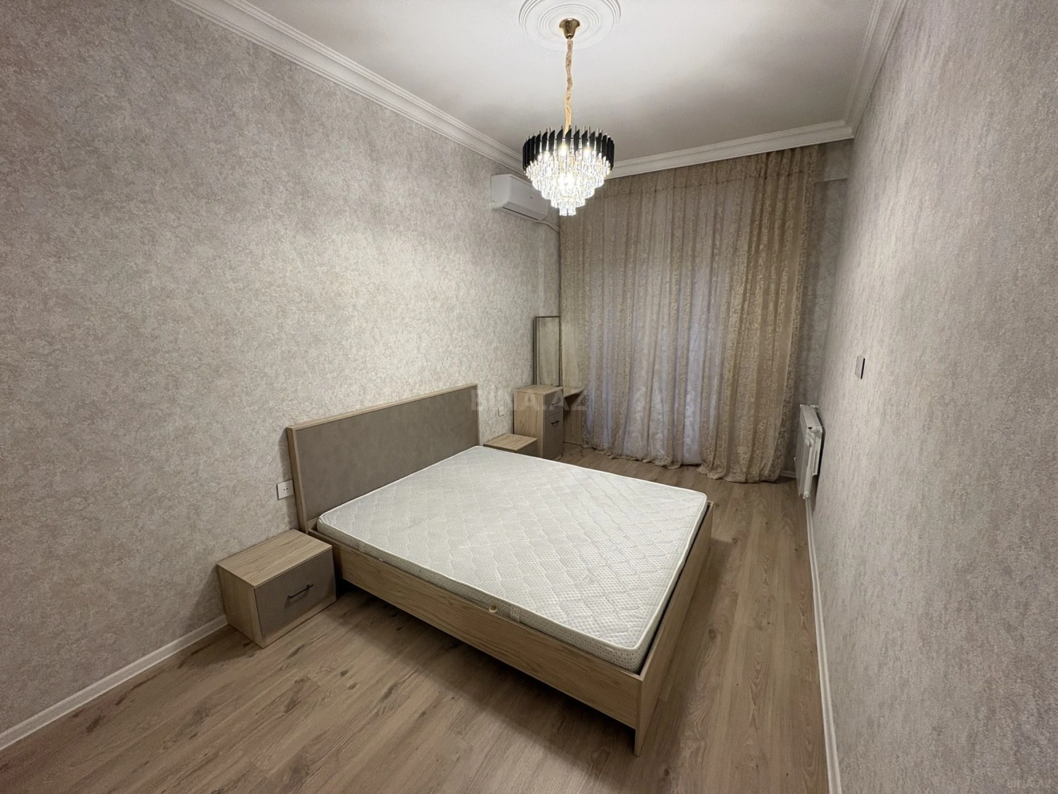 Kirayə verilir 2 otaqlı mənzil 60 m²