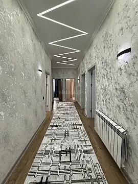 Satılır 8 otaqlı həyət evi 200 m²