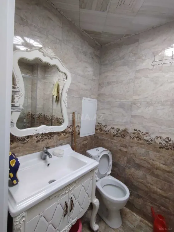 Kirayə verilir 2 otaqlı mənzil 67 m²
