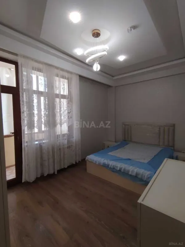 Kirayə verilir 2 otaqlı mənzil 67 m²
