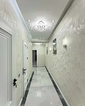 Satılır 4 otaqlı mənzil 131 m²
