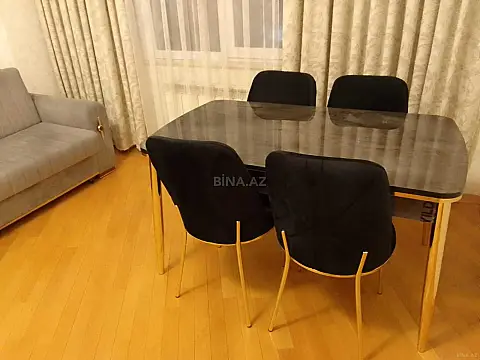 Kirayə verilir 2 otaqlı mənzil 75 m²