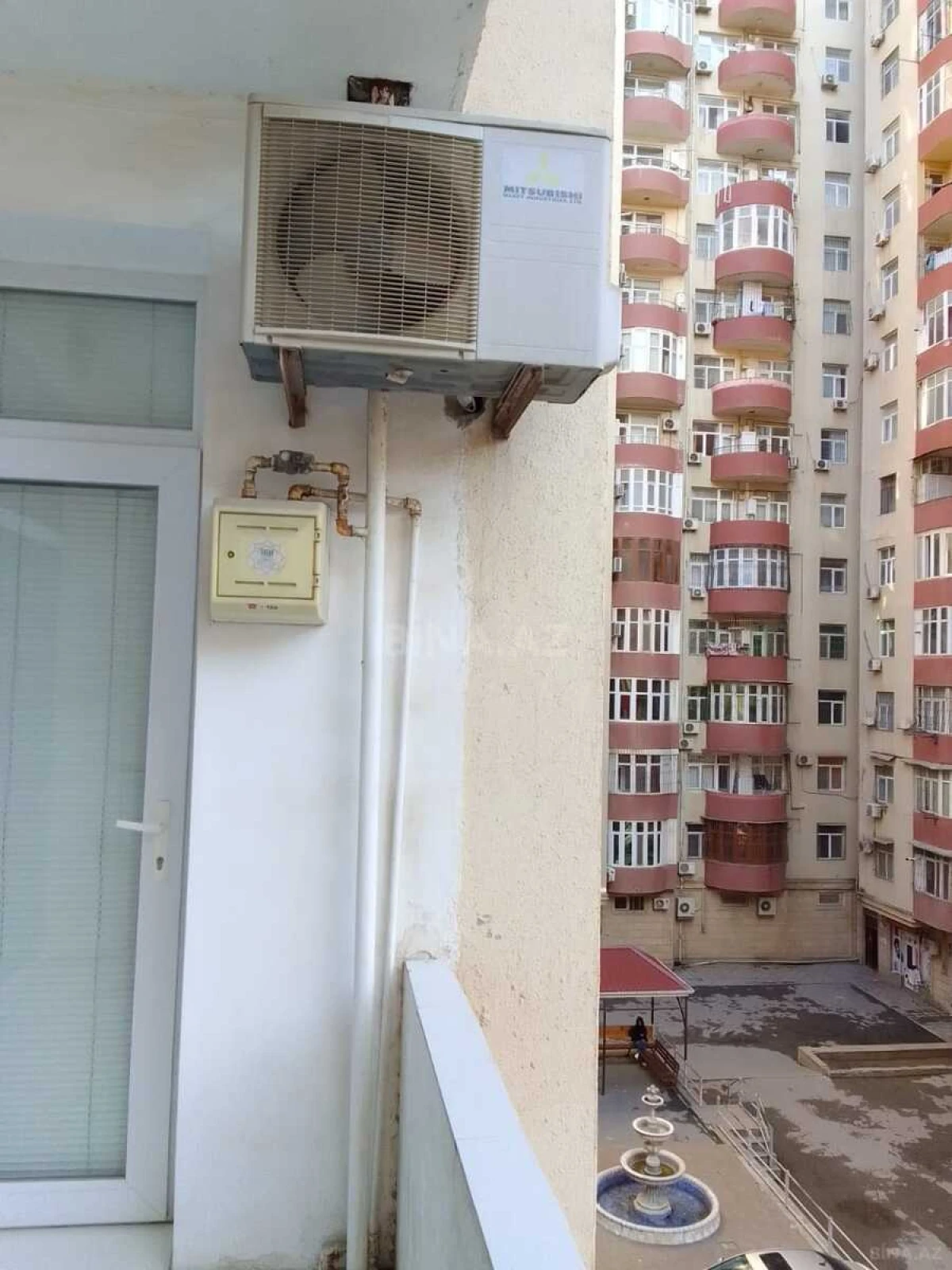 Kirayə verilir 2 otaqlı mənzil 75 m²