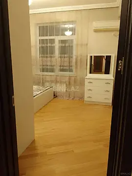 Kirayə verilir 2 otaqlı mənzil 75 m²