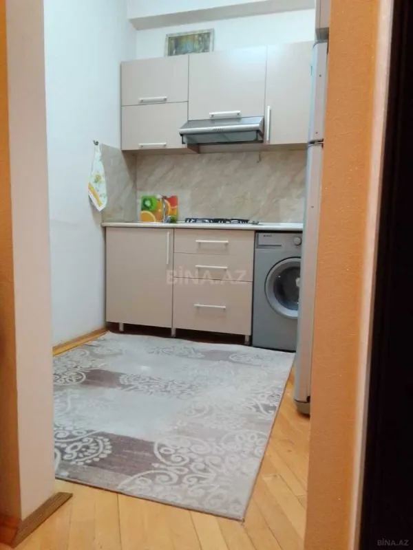 Kirayə verilir 2 otaqlı mənzil 75 m²