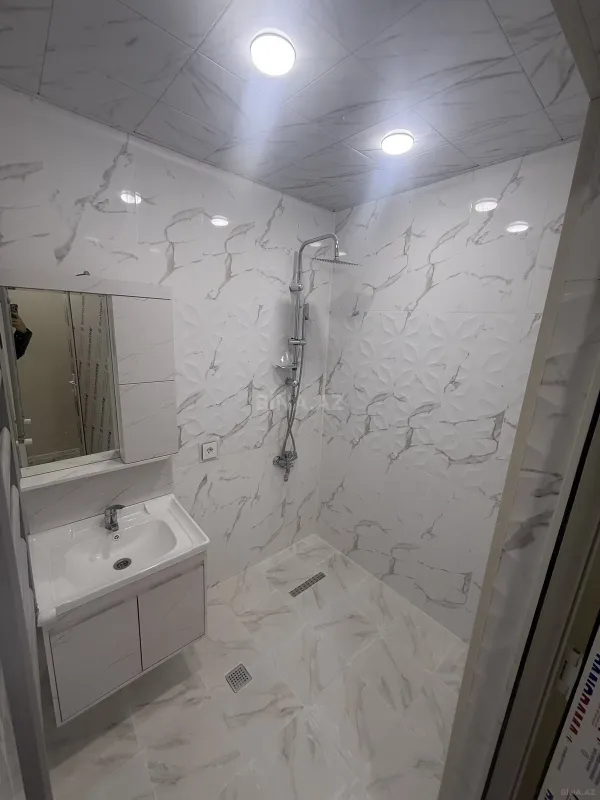 Satılır 3 otaqlı mənzil 74 m²