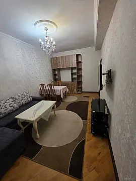 Kirayə verilir 2 otaqlı mənzil 42 m²