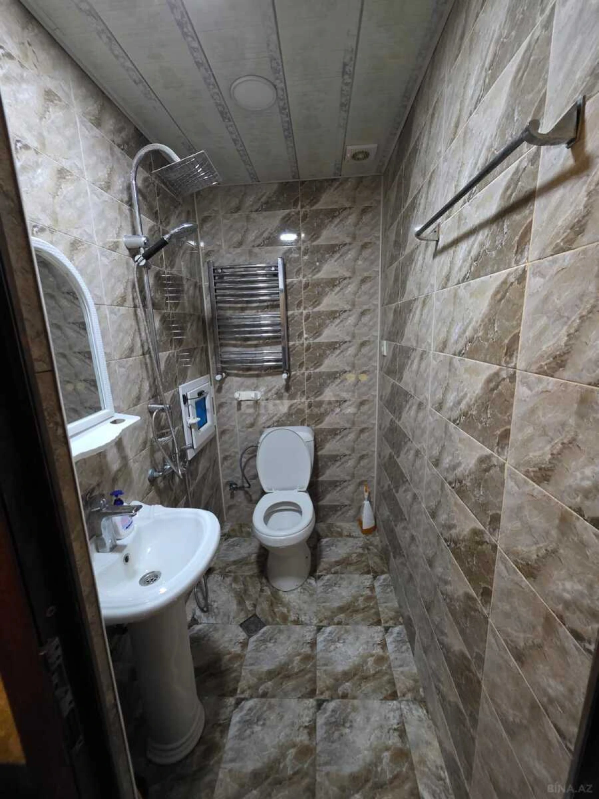 Kirayə verilir 2 otaqlı mənzil 42 m²