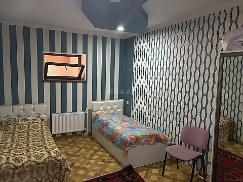 Satılır 5 otaqlı mənzil 150 m²