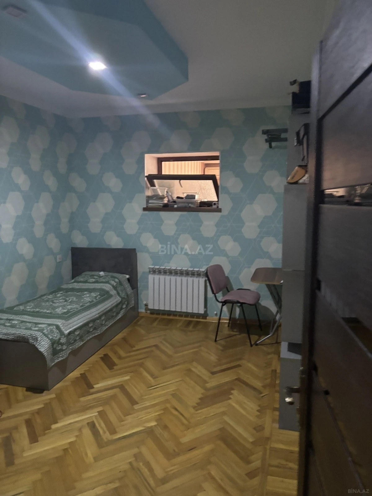 Satılır 5 otaqlı mənzil 150 m²