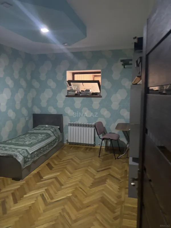 Satılır 5 otaqlı mənzil 150 m²