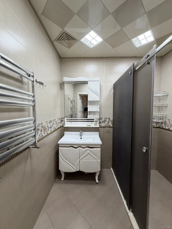 Satılır 3 otaqlı mənzil 110 m²