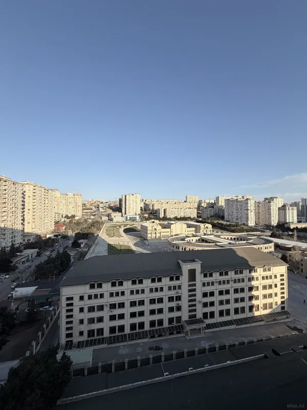 Satılır 3 otaqlı mənzil 110 m²