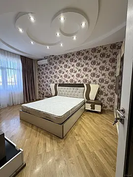 Satılır 3 otaqlı mənzil 110 m²