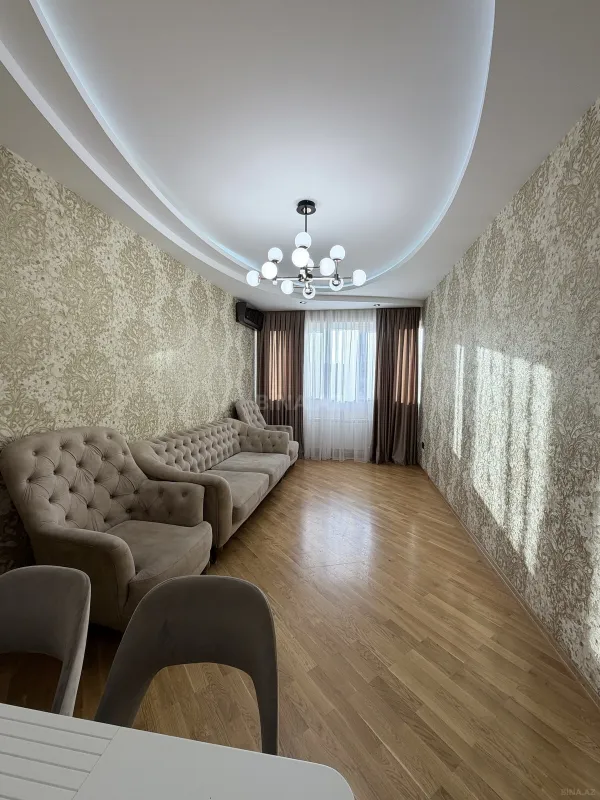 Satılır 3 otaqlı mənzil 110 m²