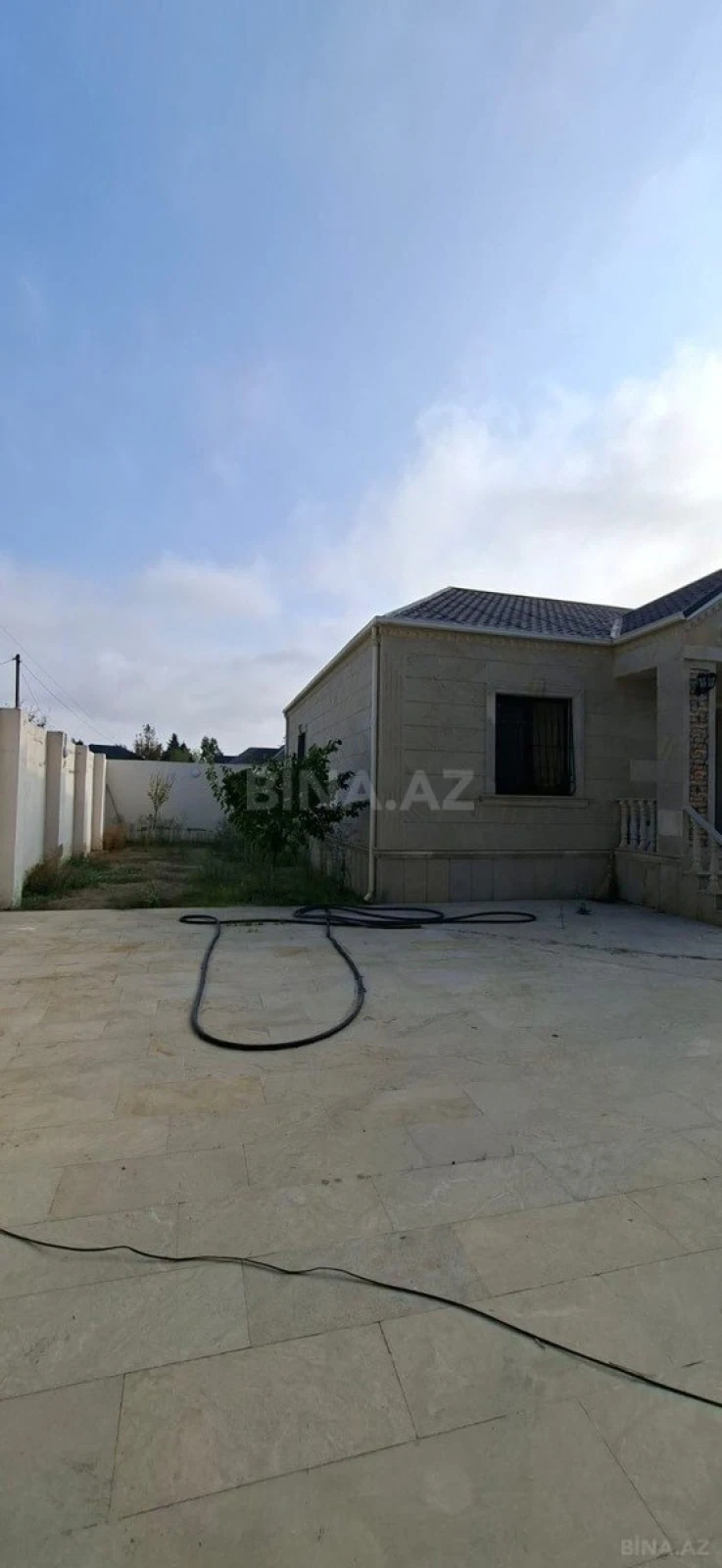 Satılır 3 otaqlı həyət evi 120 m²