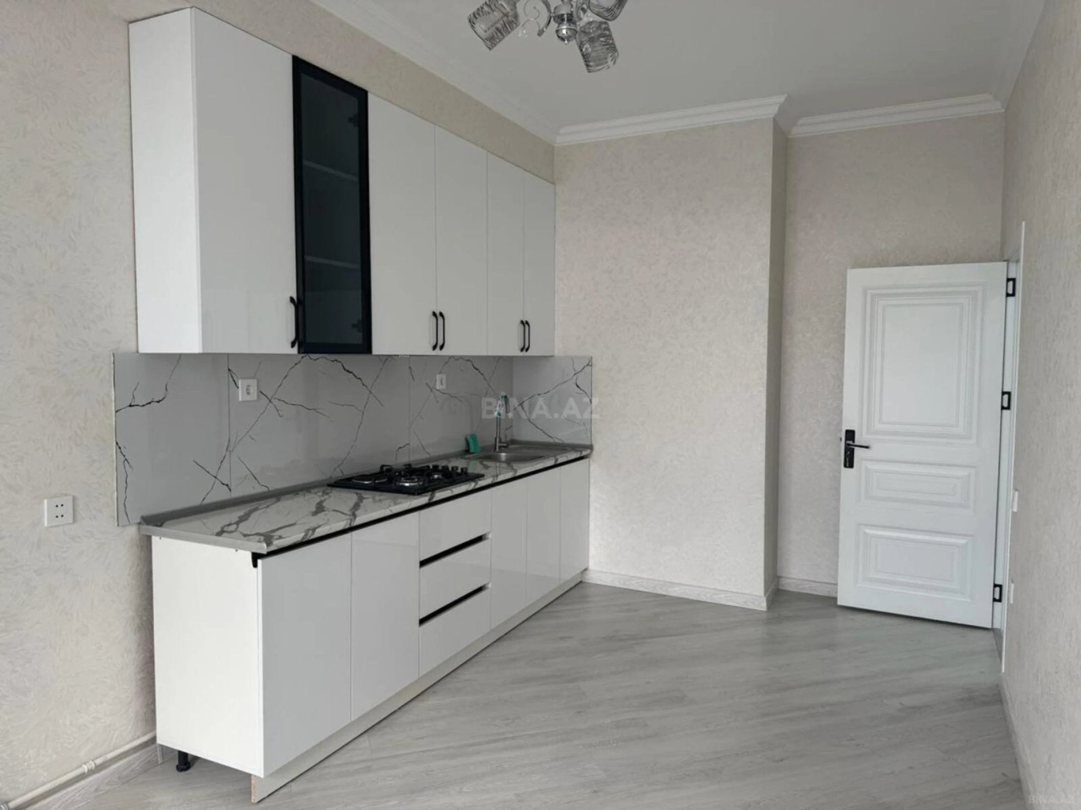 Kirayə verilir 2 otaqlı mənzil 60 m²