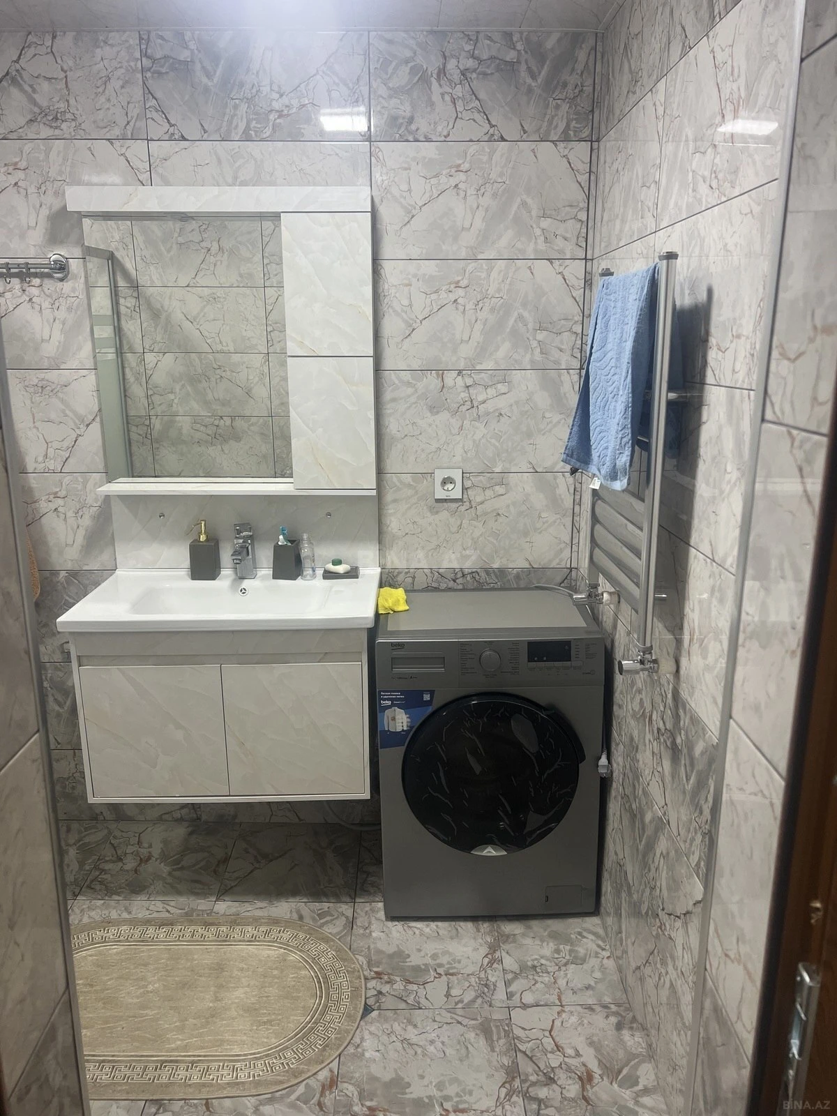 Satılır 5 otaqlı həyət evi 234 m²